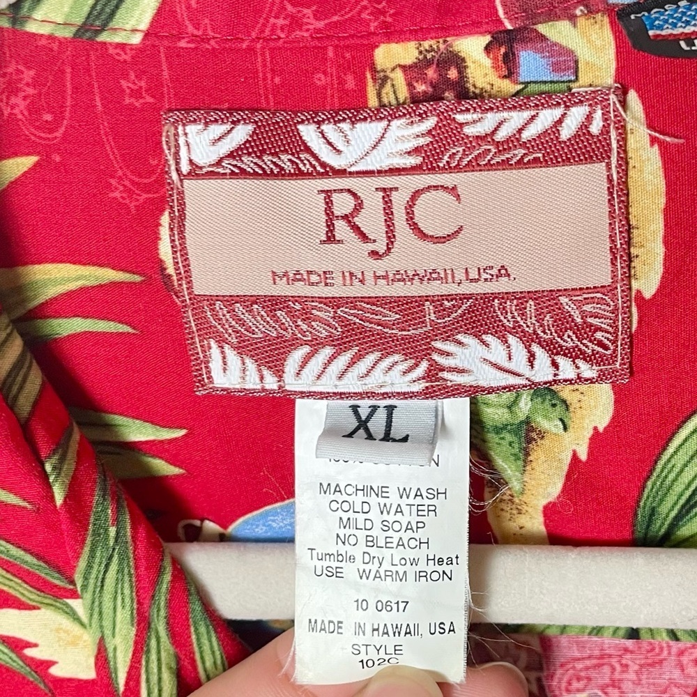 RJC men’s Christmas Hawaiian Santa Aloha made in USA button down short sleeve XL - Picture 8 of 8